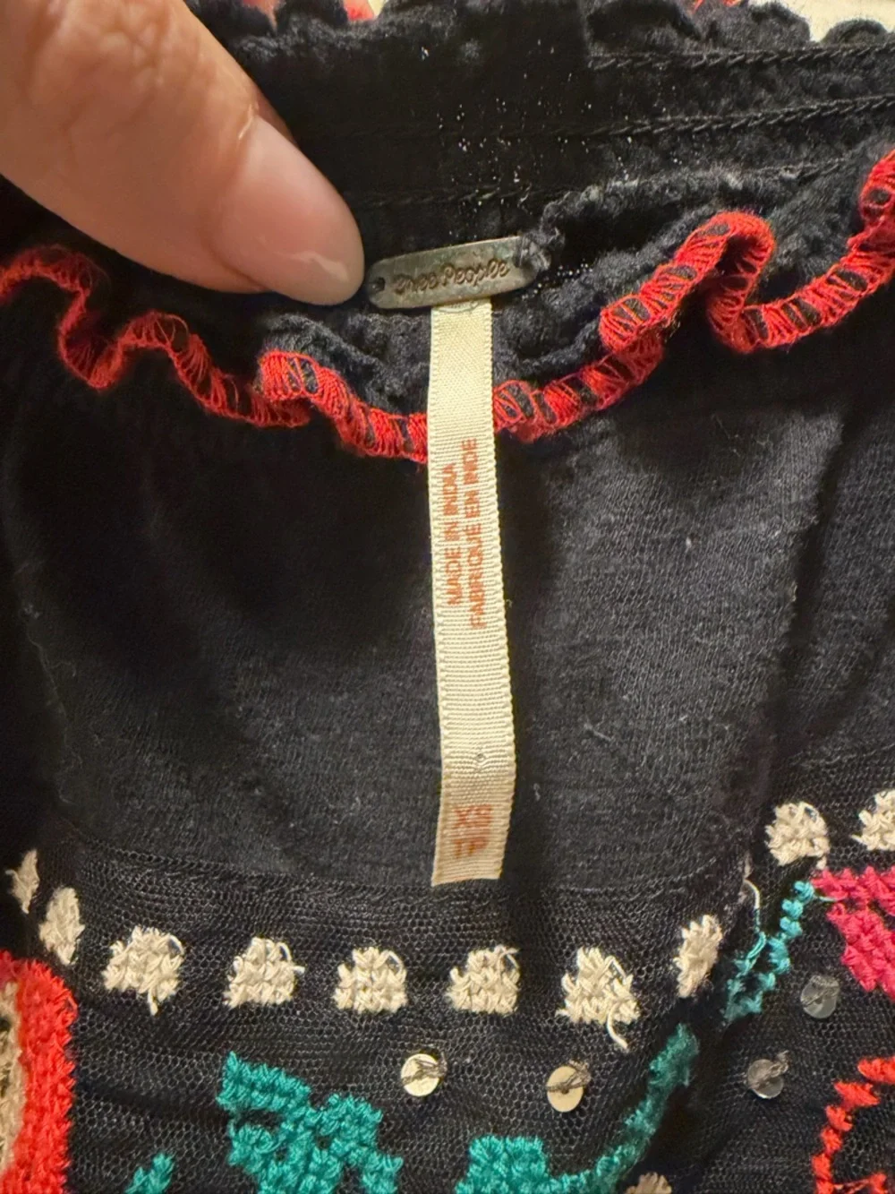 Free People 🖤 Barcelona Off-Shoulder Embroidered Top - Picture 2 of 7